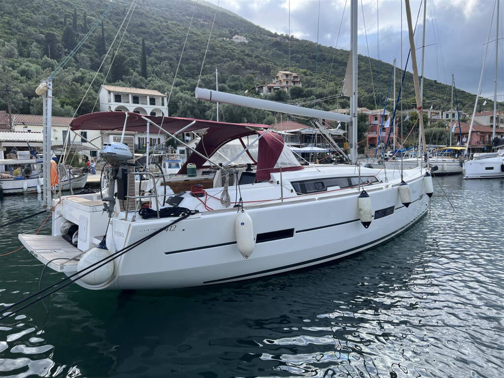 Dufour 412 Grand large AINA
