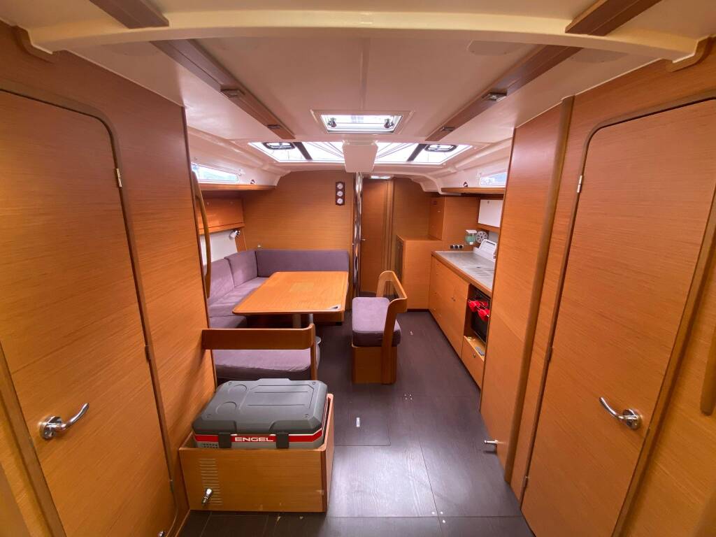 Dufour 430 GL Kummsal