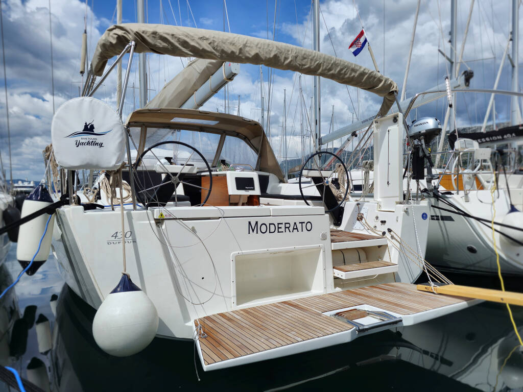Dufour 430 Grand Large Moderato