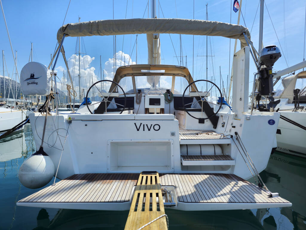 Dufour 430 Grand Large • Vivo