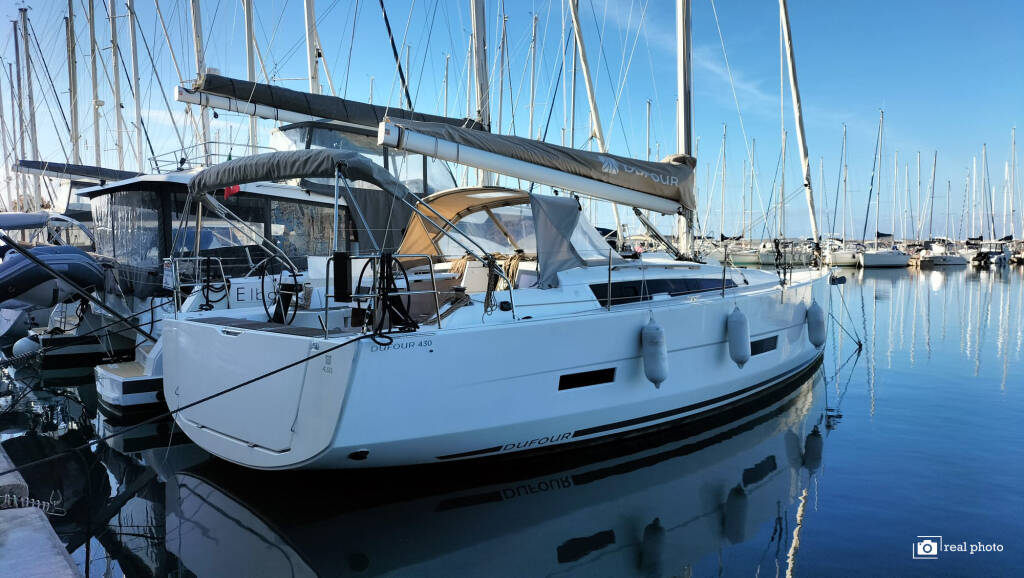 Dufour 430 Kairos - Solar Panel, BBQ