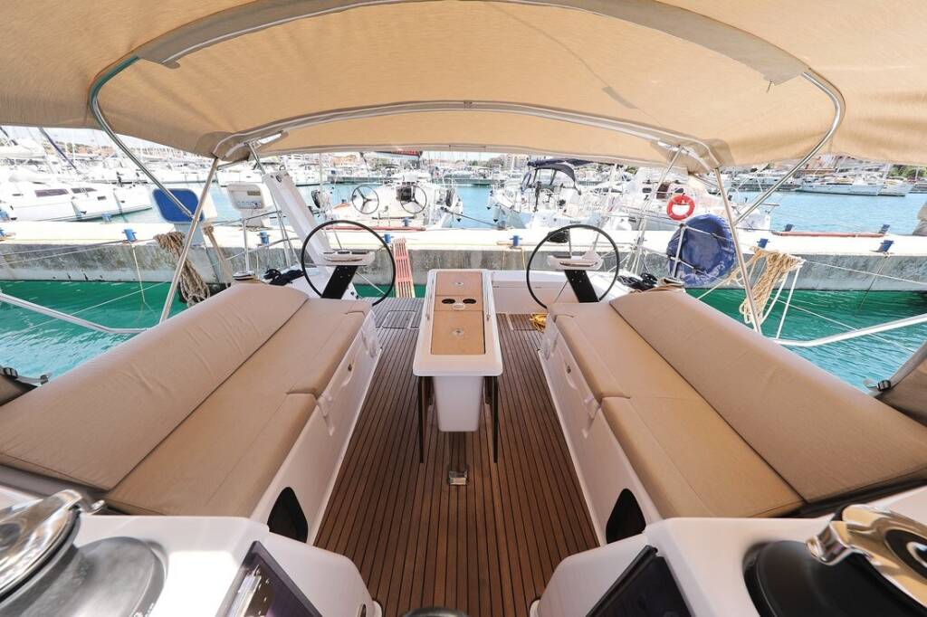 Dufour 430 GOSAILING