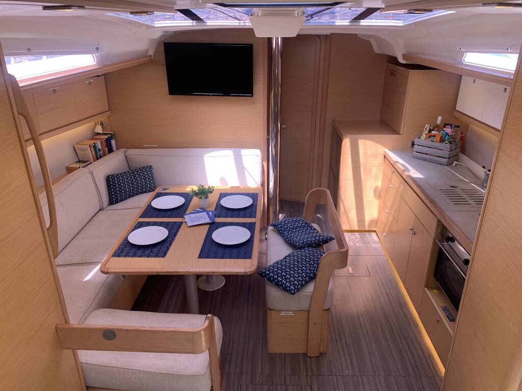 Dufour 430 GOSAILING