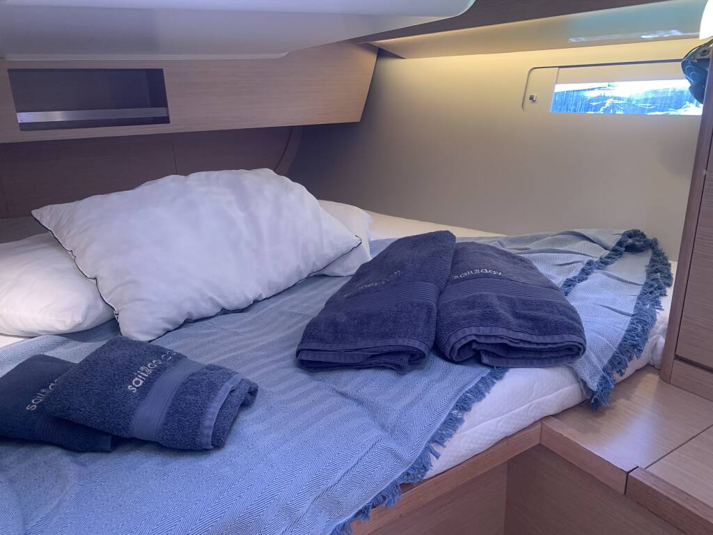 Dufour 430 GOSAILING