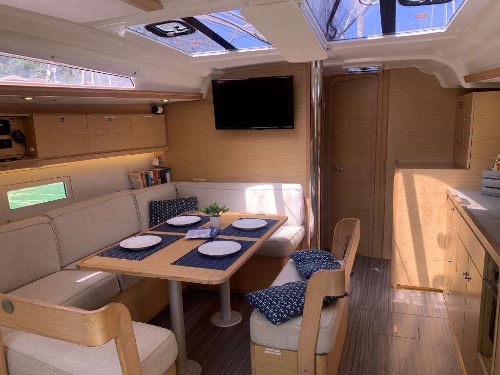 Dufour 430 GOSAILING