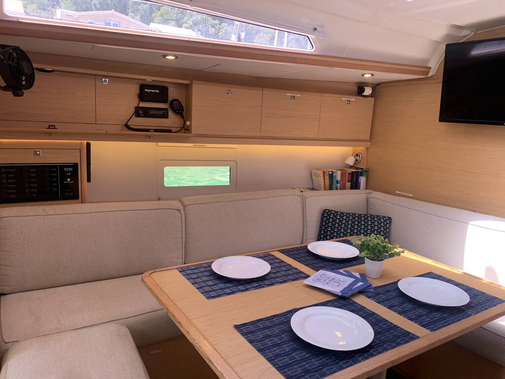 Dufour 430 GOSAILING