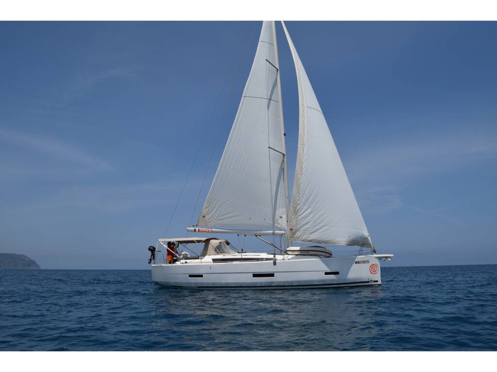 Dufour 430 • Little Mokoro