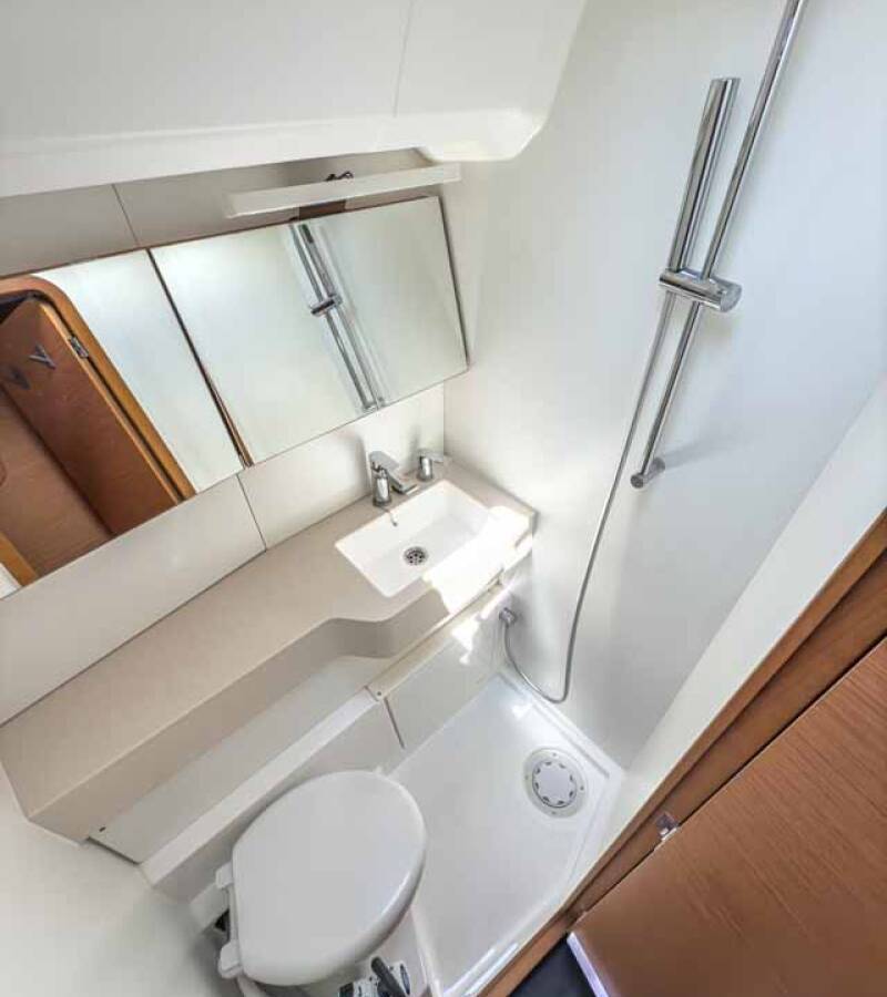 Dufour 44-4 cabins Diomede