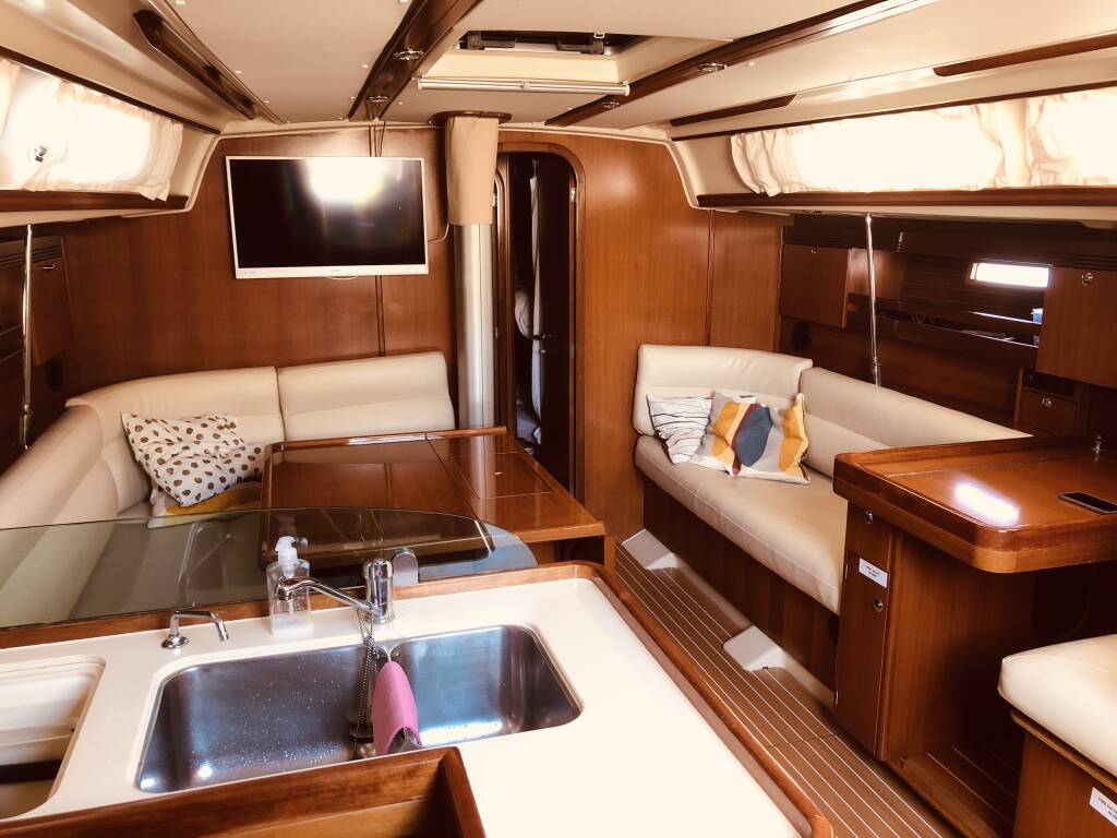 Dufour 44 Victoria 1 - Refit 2018
