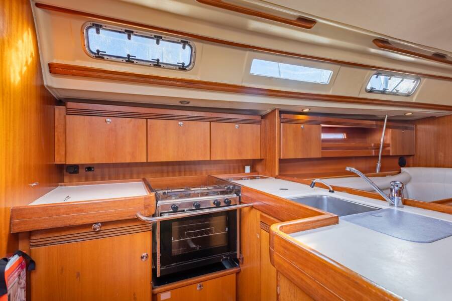Dufour 44 Jonathan Pink