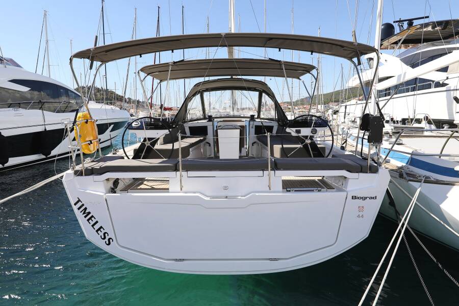 Dufour 44 • Timeless