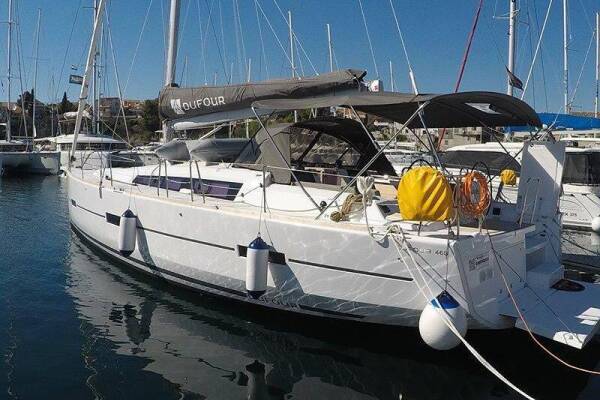 Dufour 460 GL • Petra