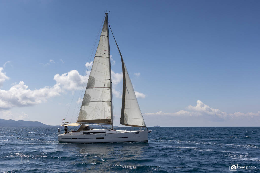 Dufour 460 GL Asia - Solar Panel