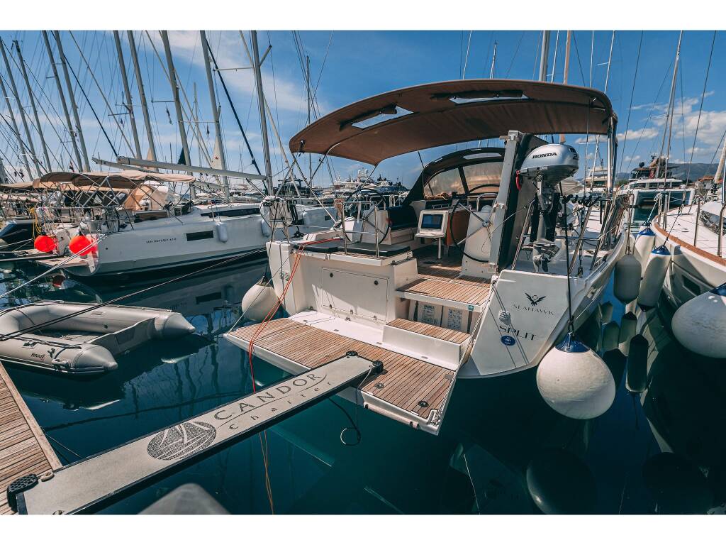 Dufour 460 Grand Large 4 cabin • Sea  Hawk 