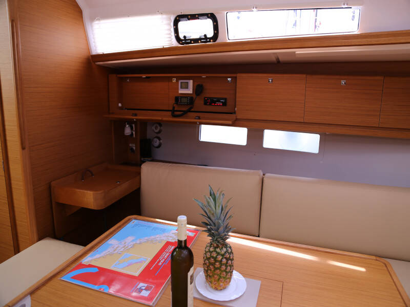 Dufour 460 Grand Large 4 cabin Sea  Hawk 