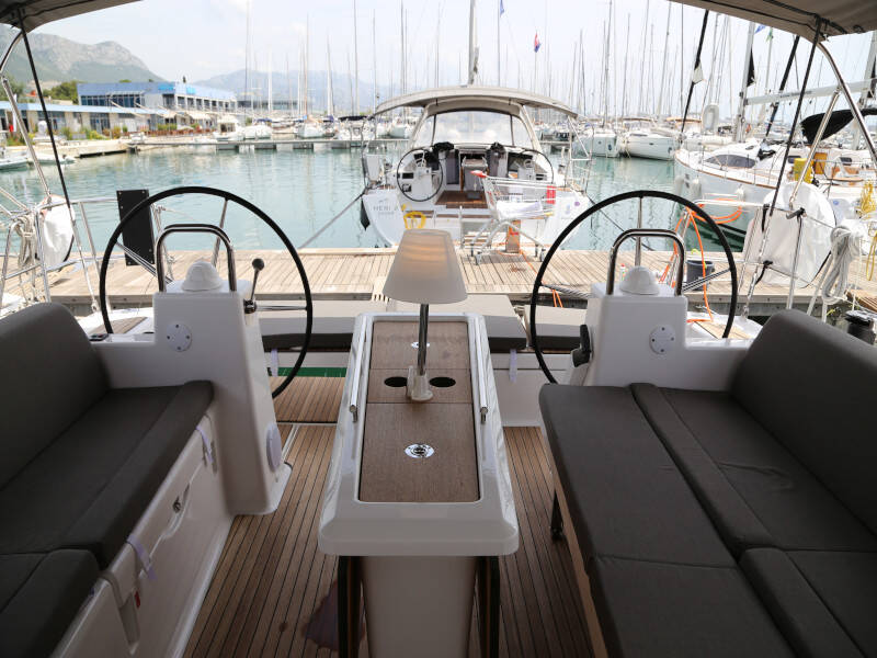 Dufour 460 Grand Large 4 cabin Sea  Hawk 