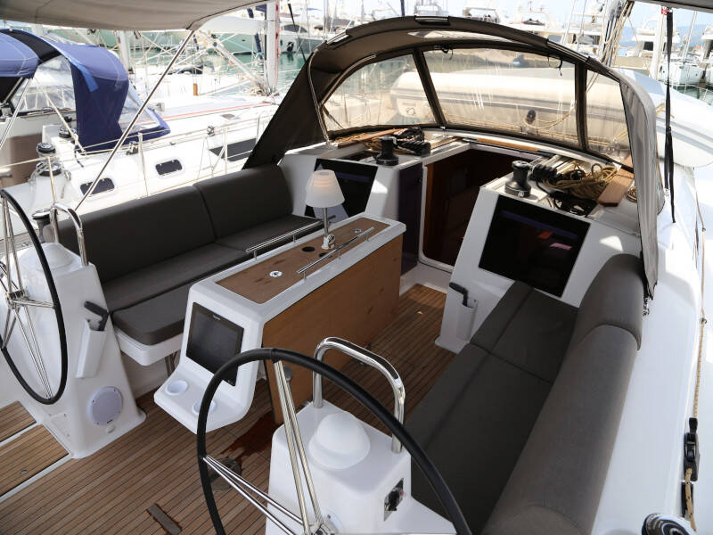 Dufour 460 Grand Large 4 cabin Sea  Hawk 