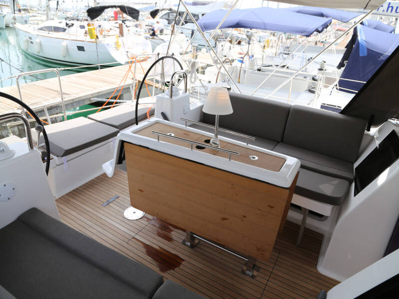 Dufour 460 Grand Large 4 cabin Sea  Hawk 