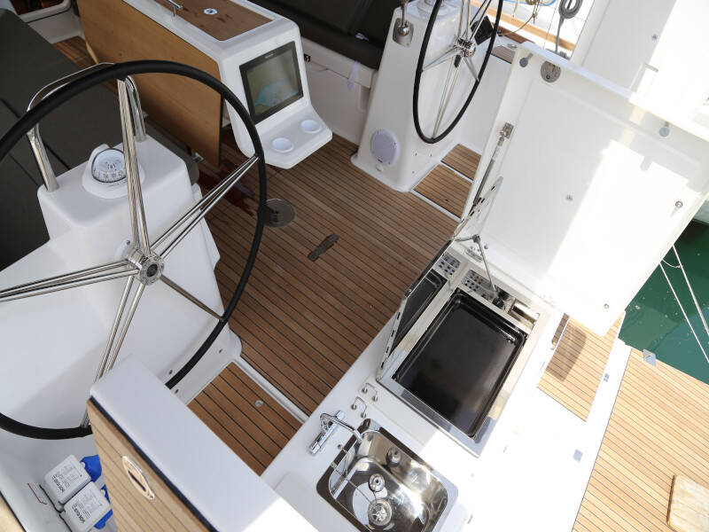Dufour 460 Grand Large 4 cabin Sea  Hawk 