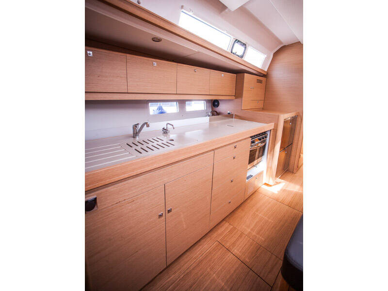 Dufour 460 Grand Large MADICKEN (new sails 2024., air condition)