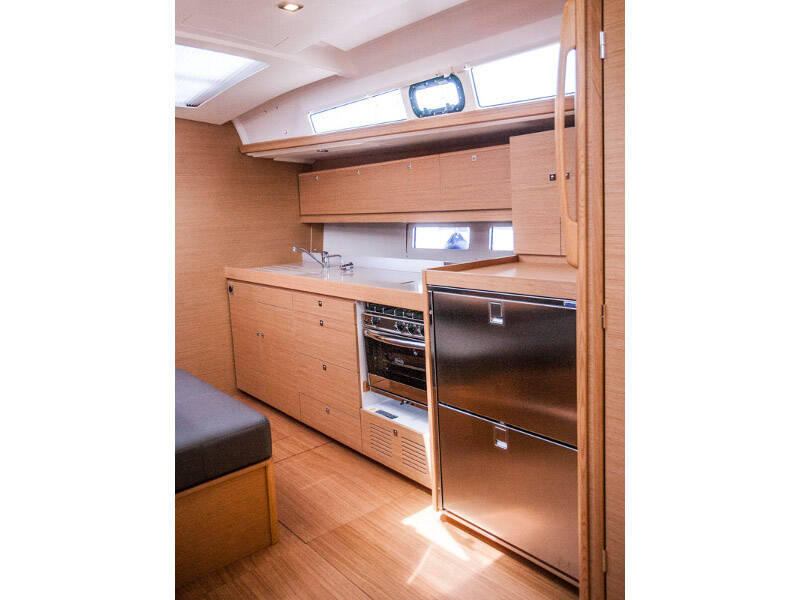 Dufour 460 Grand Large MADICKEN (new sails 2024., air condition)