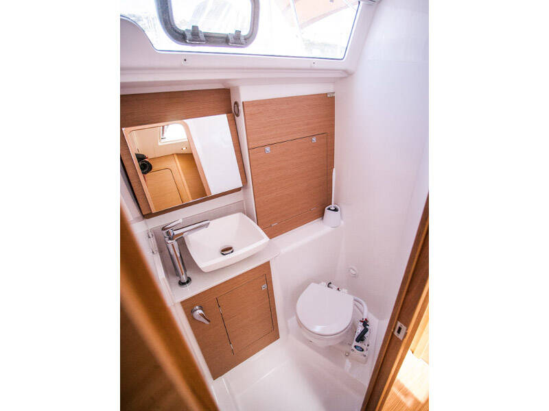 Dufour 460 Grand Large MADICKEN (new sails 2024., air condition)