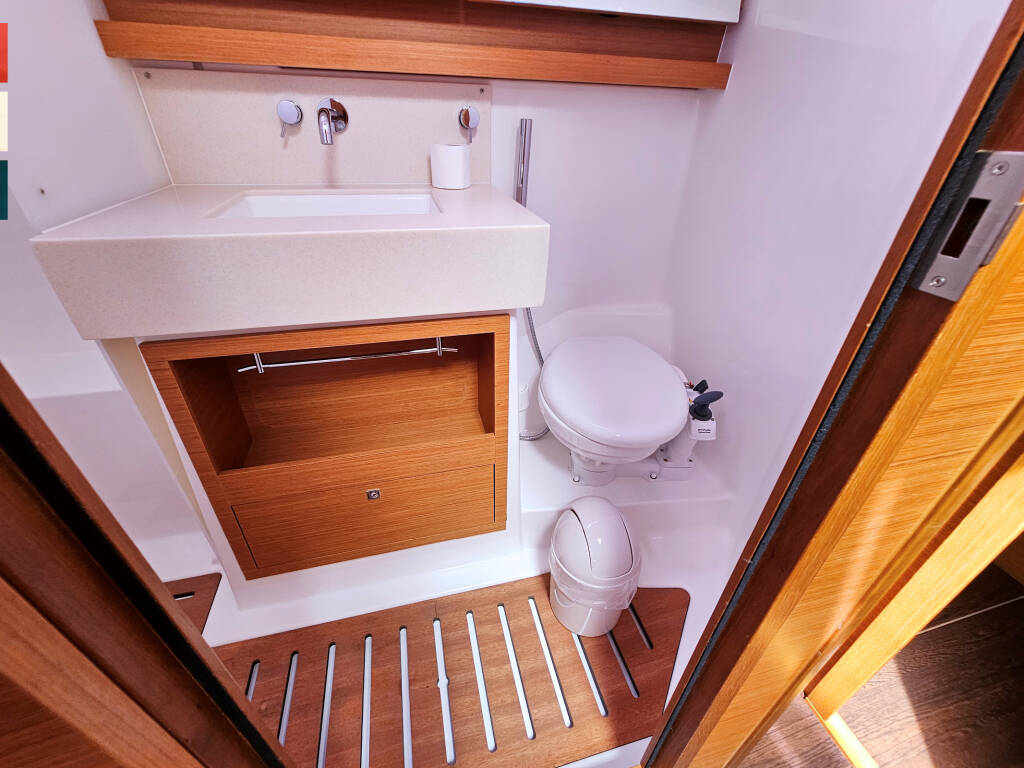 Dufour 470 Grand Large Sonata (A/C & gen)