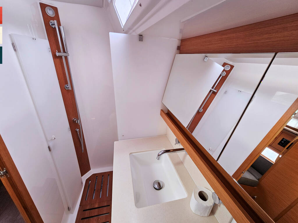 Dufour 470 Grand Large Sonata (A/C & gen)