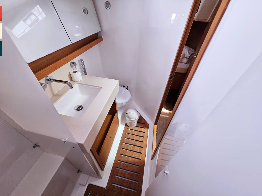Dufour 470 Grand Large Sonata (A/C & gen)