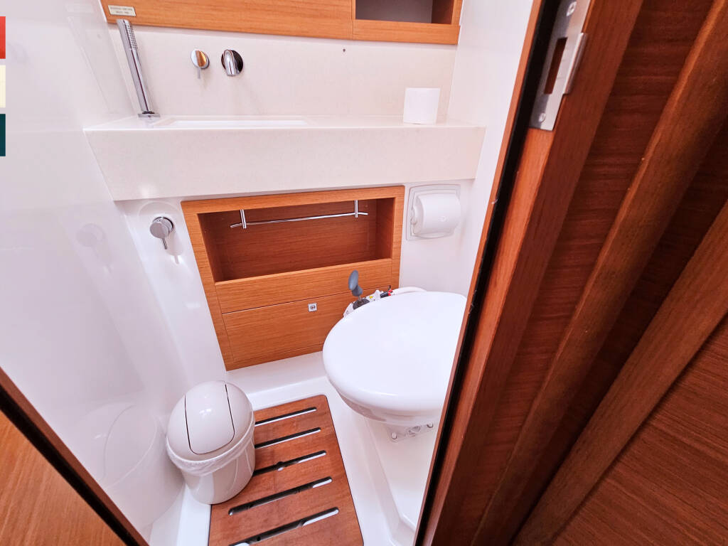 Dufour 470 Grand Large Sonata (A/C & gen)