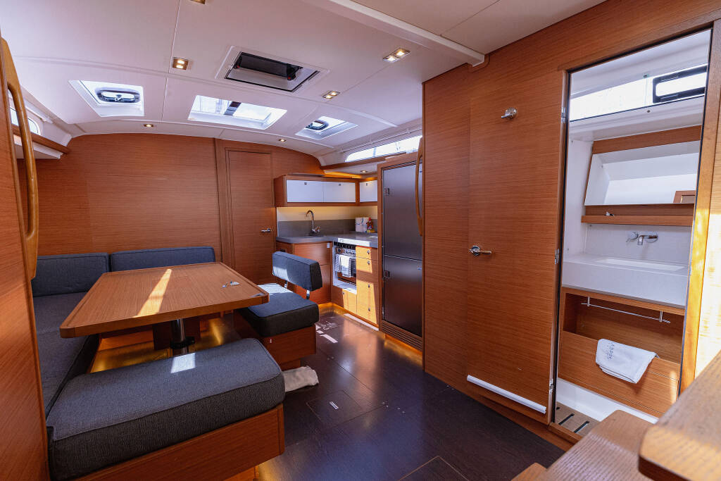 Dufour 470 BALU
