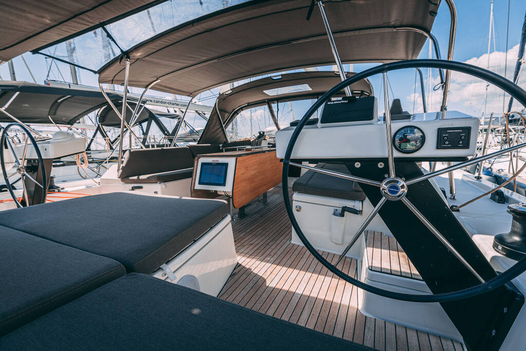Dufour 470 BALU