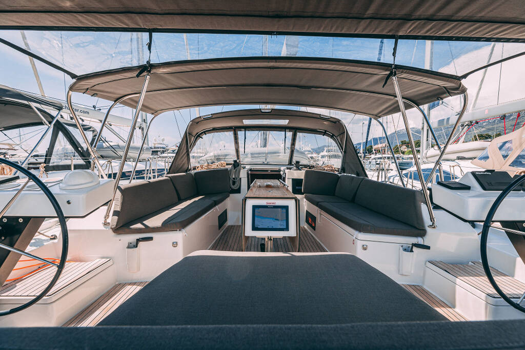 Dufour 470 BALU