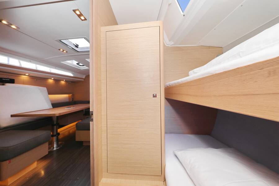 Dufour 470 Shooting Star