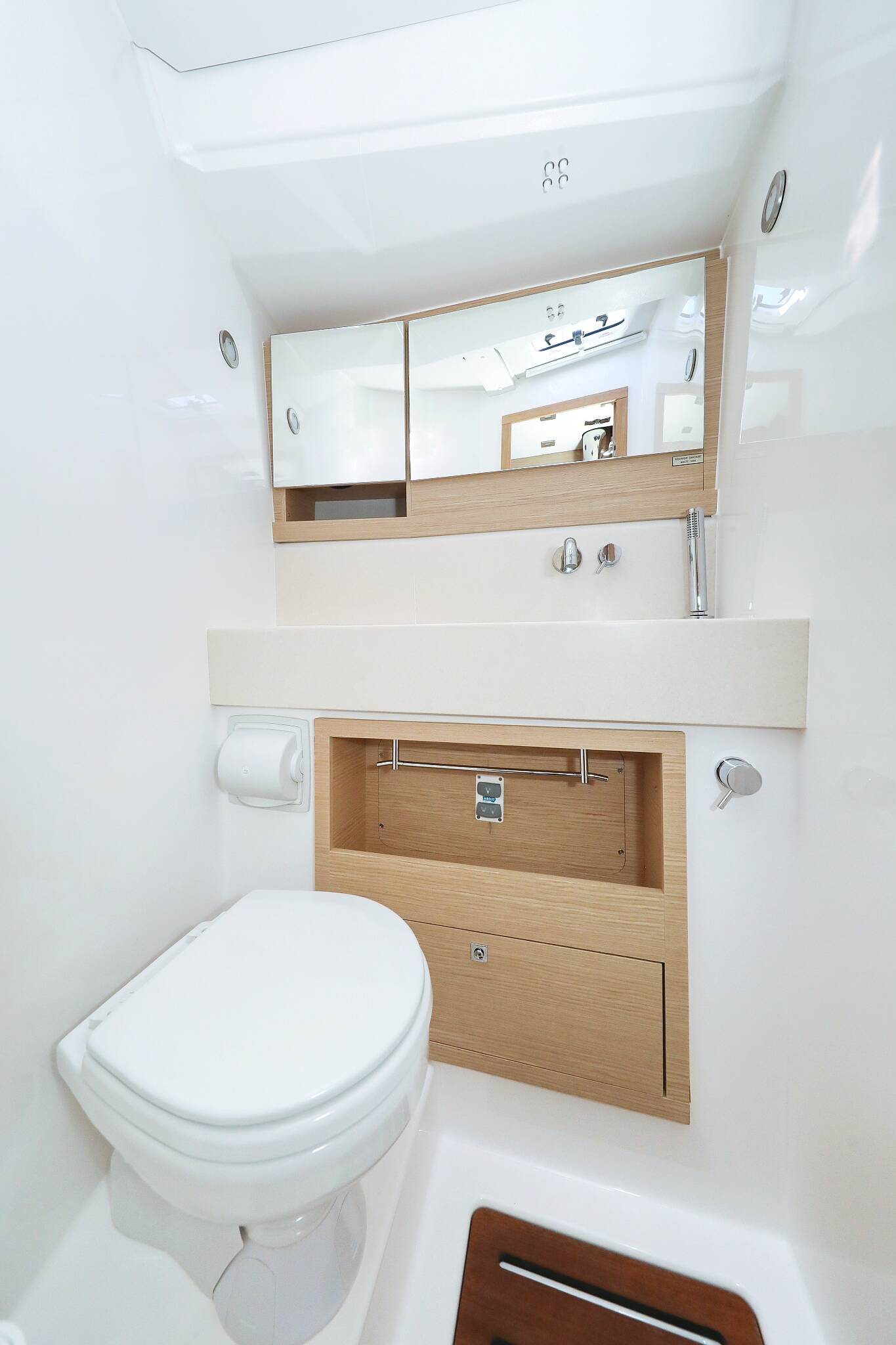 Dufour 470 Amber