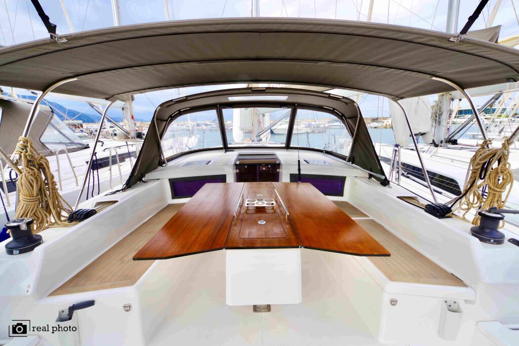 Dufour 470 Fortuna  - Water maker, Solar Panel