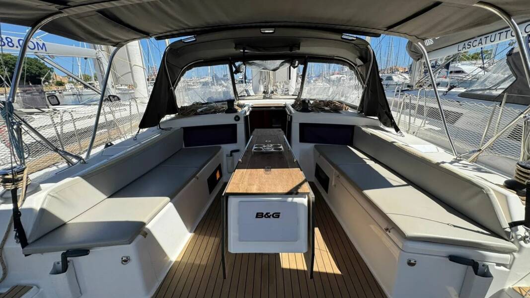 Dufour 470 Bedda Matri