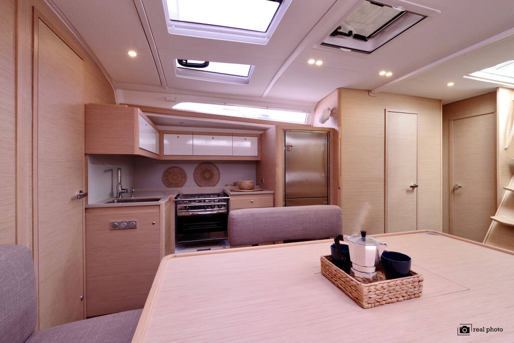 Dufour 470 Clelia - Water maker, Solar Panel