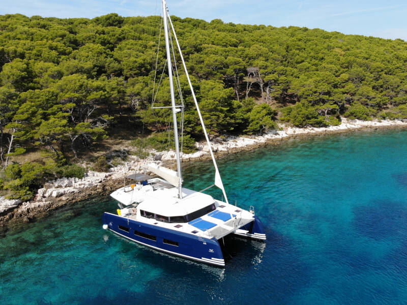 Dufour 48 Catamaran MARK