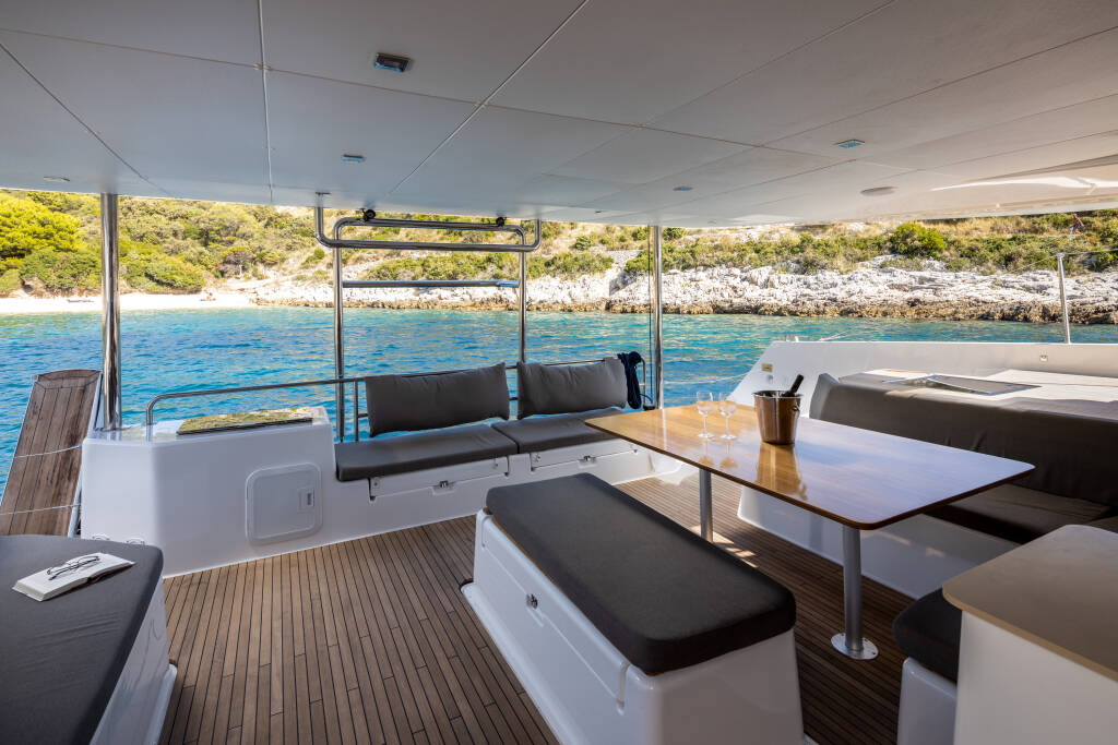 Dufour 48 Catamaran MARK