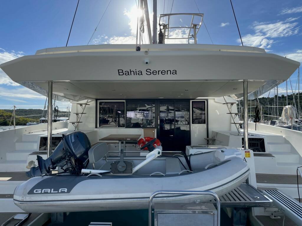 Dufour 48 Catamaran Bahia Serena