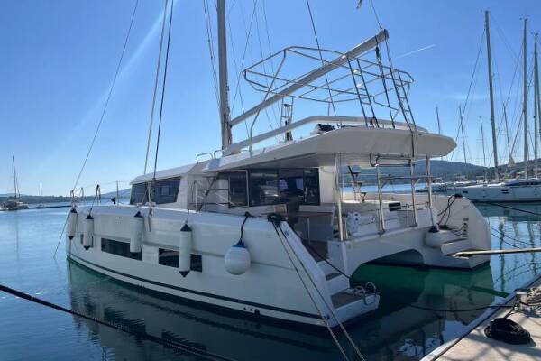 Dufour 48 Catamaran Dreamland