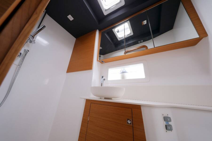 Dufour 48 Catamaran Make Me Yours