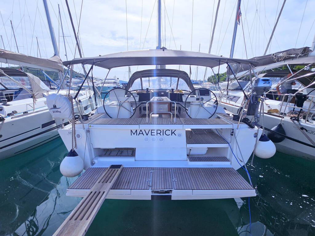 Dufour 520 Grand Large • Maverick 