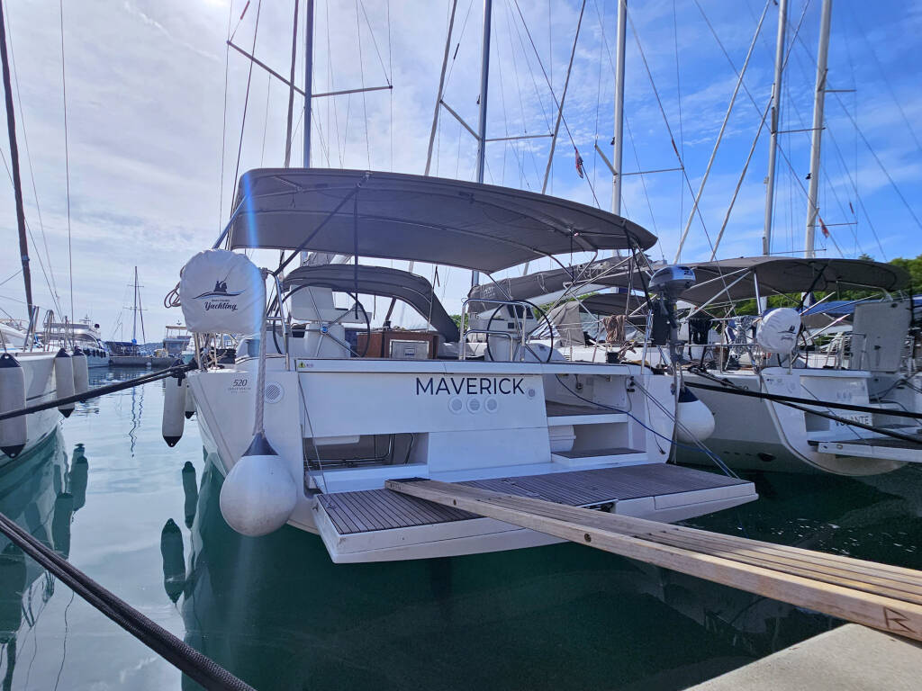 Dufour 520 Grand Large Maverick 