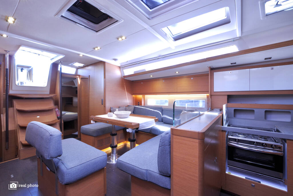 Dufour 530 Medea - Water maker, Solar Panel