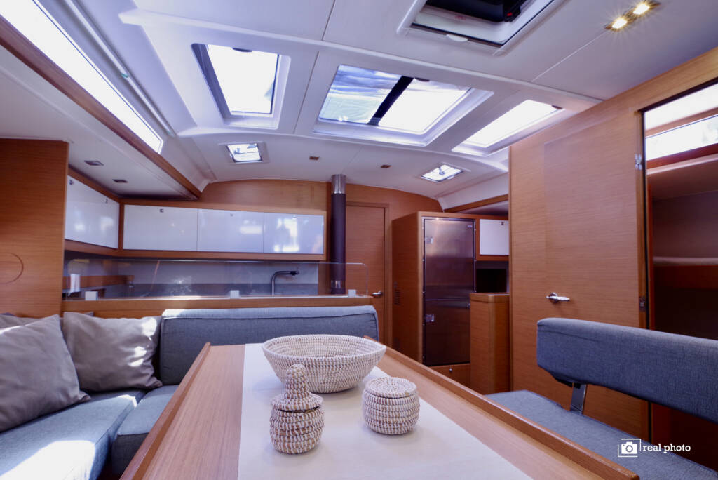 Dufour 530 Medea - Water maker, Solar Panel