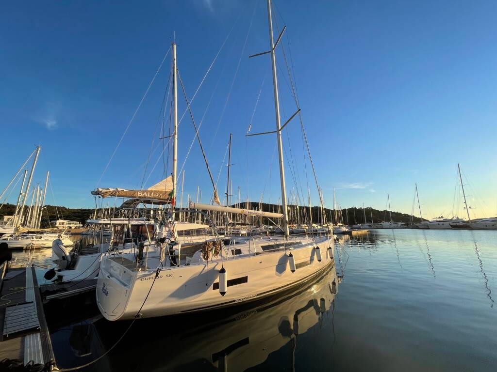 Dufour 530 Medea - Water maker, Solar Panel
