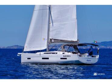 Dufour 530 • Agnese - Water maker, Solar Panel 