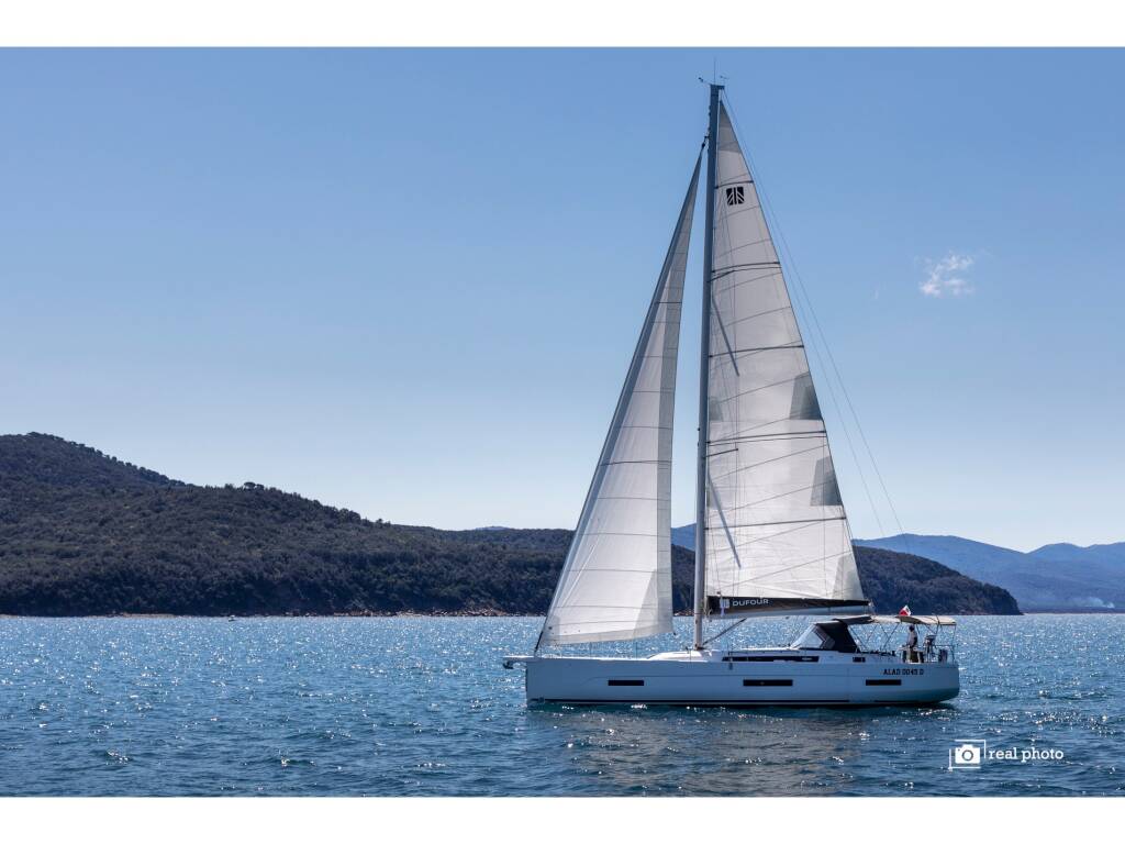 Dufour 530 Agnese - Water maker, Solar Panel 